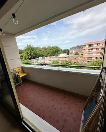 Domaine De L'hermitage Apartment